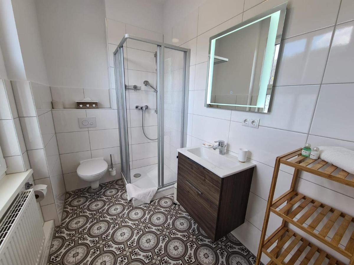 Hotel Gleis 3Viertel Iéna Extérieur photo