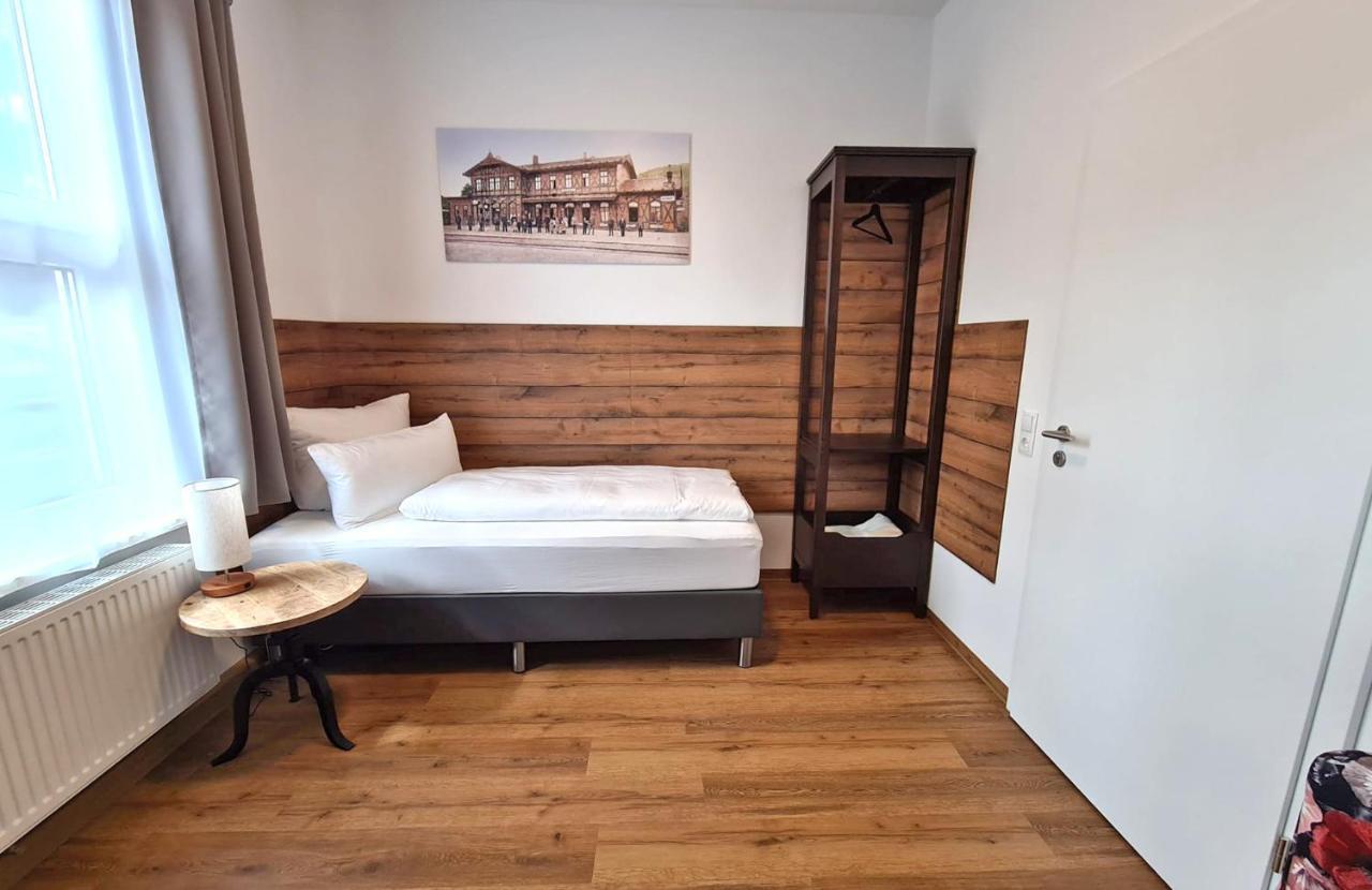 Hotel Gleis 3Viertel Iéna Extérieur photo