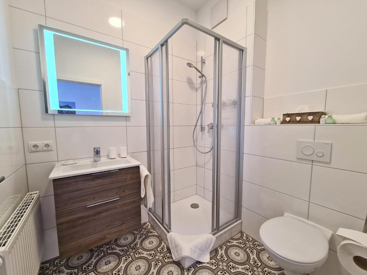Hotel Gleis 3Viertel Iéna Extérieur photo