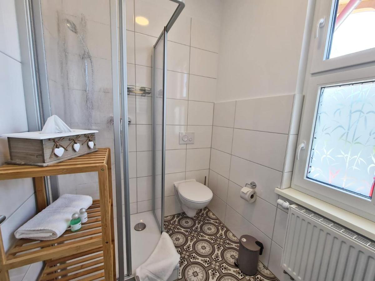 Hotel Gleis 3Viertel Iéna Extérieur photo