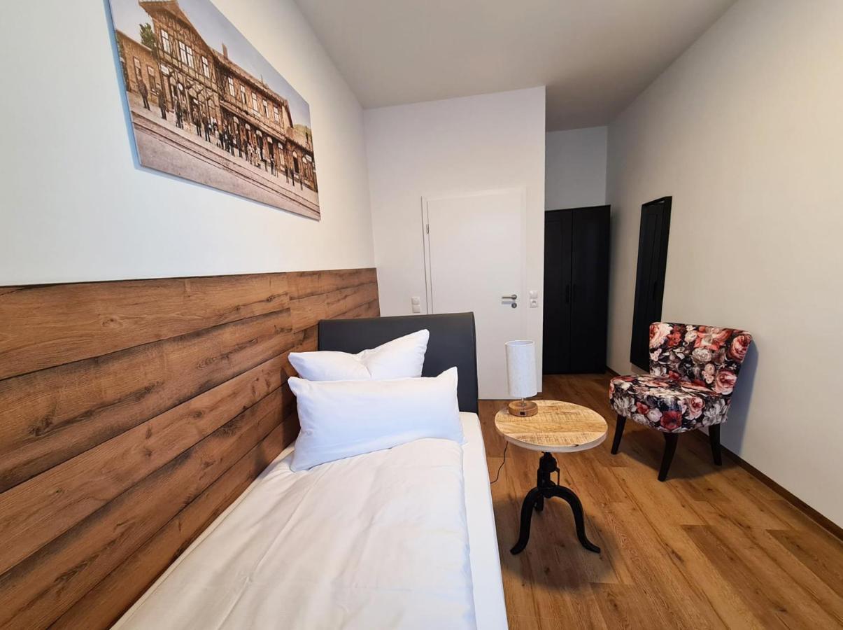 Hotel Gleis 3Viertel Iéna Extérieur photo